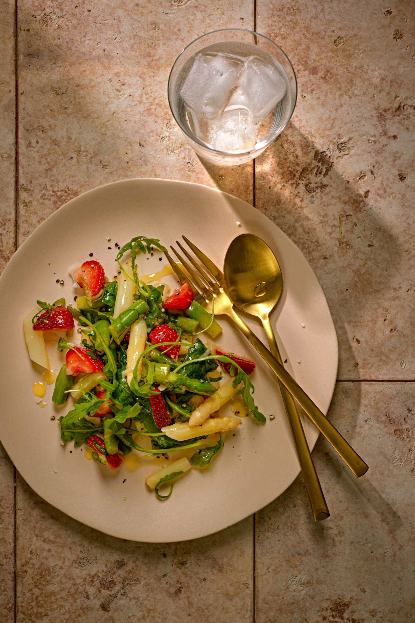 Spargel-Erdbeer-Salat